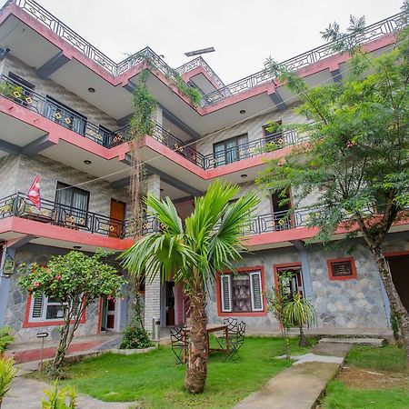 Hotel Glory Garden Pokhara Buitenkant foto