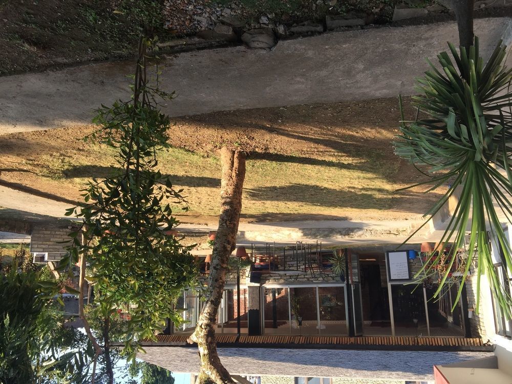 Hotel Glory Garden Pokhara Buitenkant foto