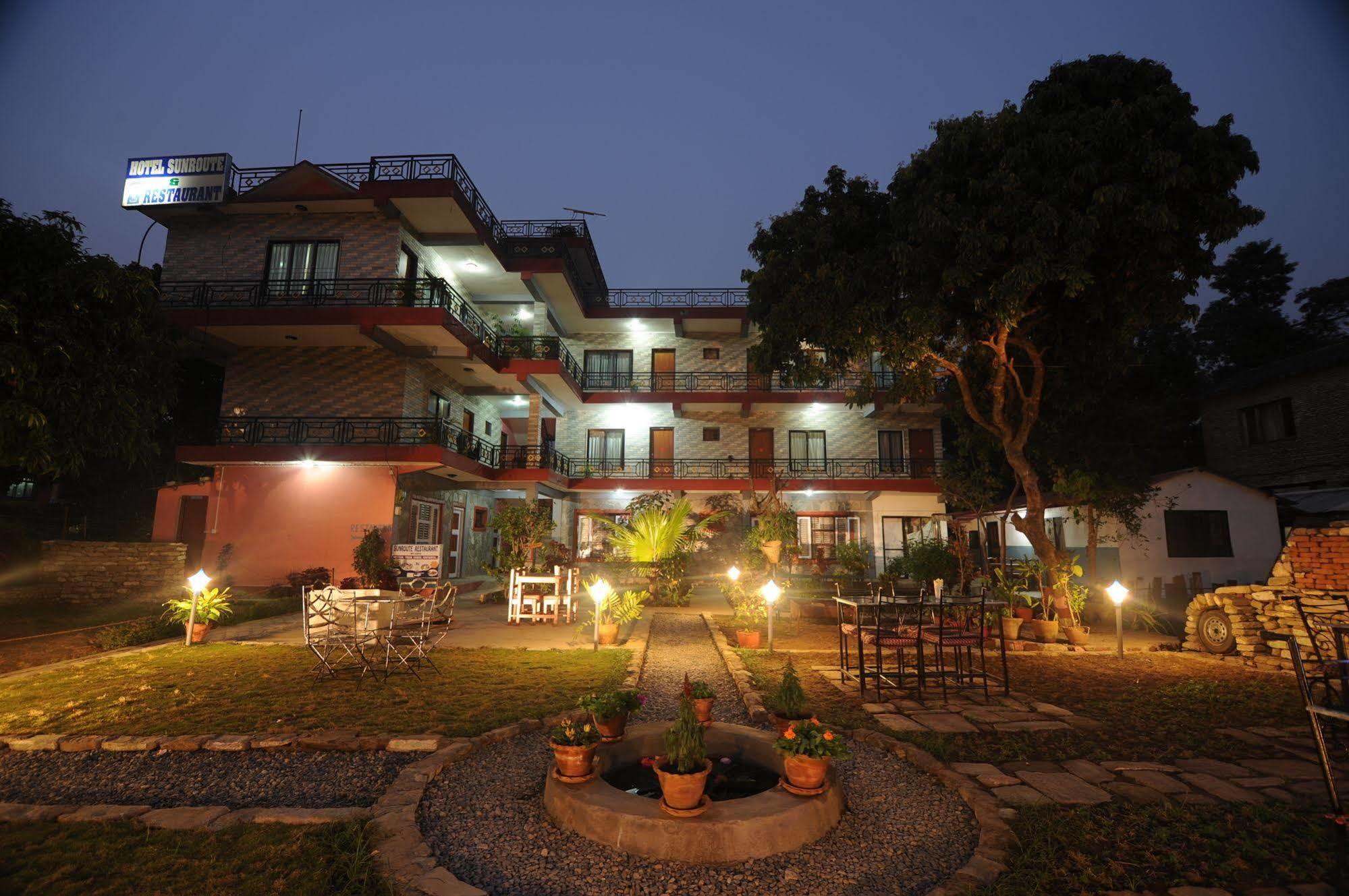 Hotel Glory Garden Pokhara Buitenkant foto