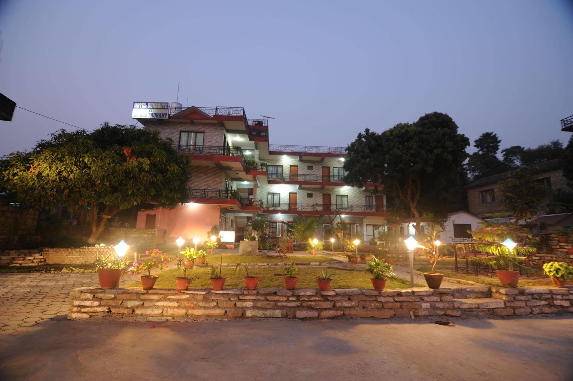 Hotel Glory Garden Pokhara Buitenkant foto